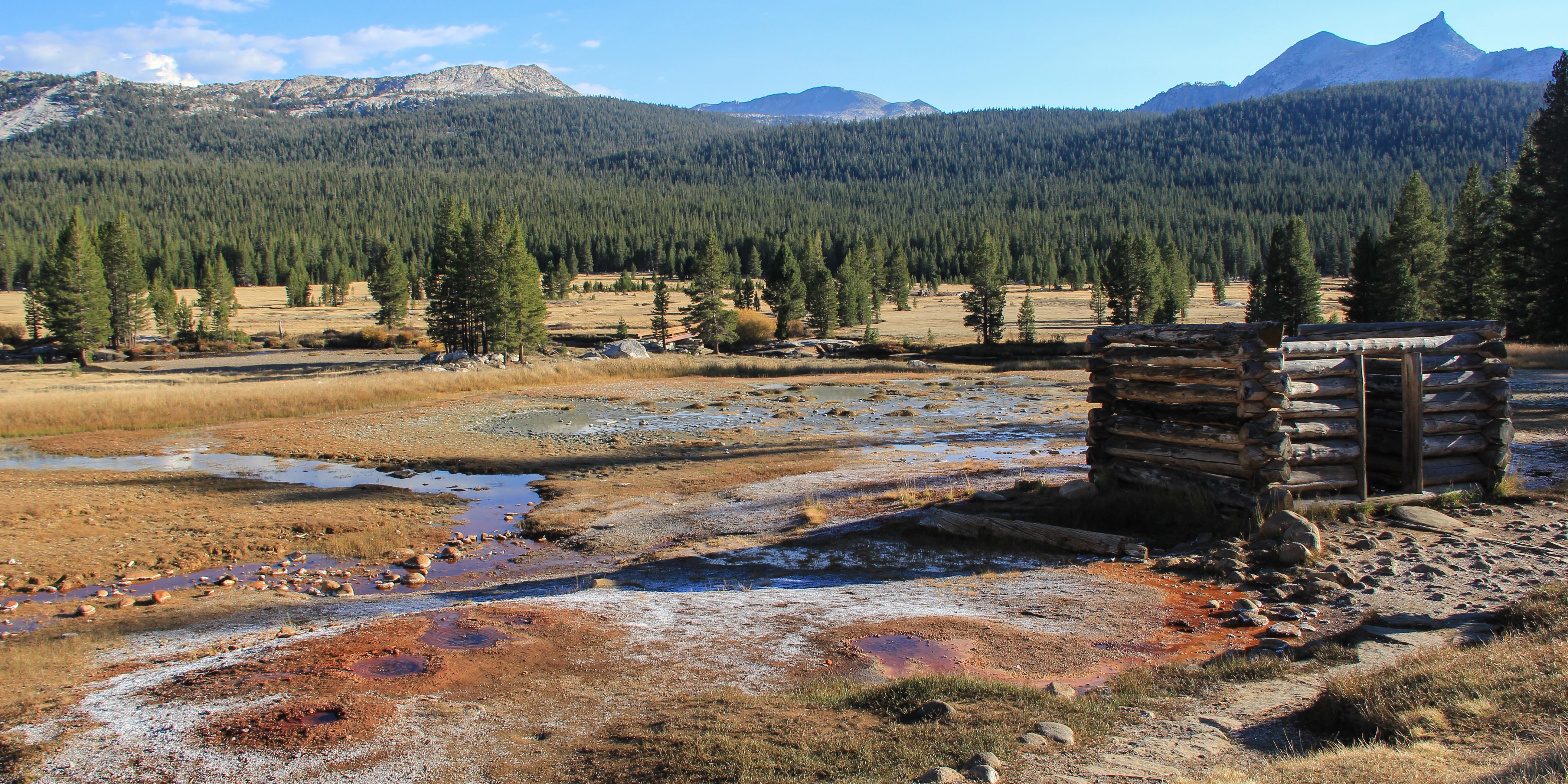 Soda Springs - Yosemite National Park - hiking in California