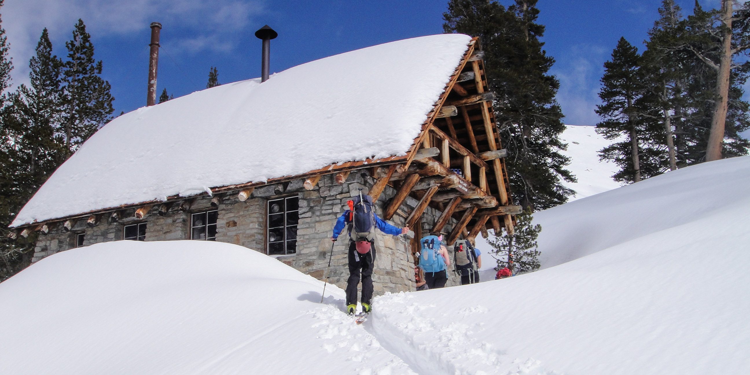 Pear Lake Ski Hut - Sequoia National Park - lodging in California