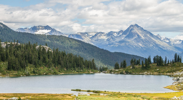 Rainbow Lake + Madeley Lago di Escursione