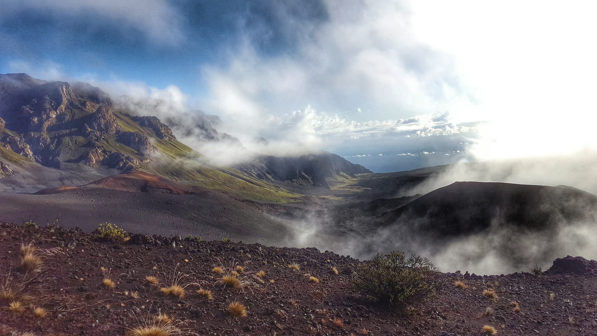 Ka lu u o ka O o Cinder Cone via Sliding Sands Trail 