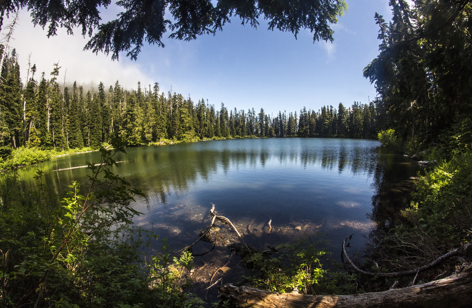 Soda Peaks Lake Outdoor Project