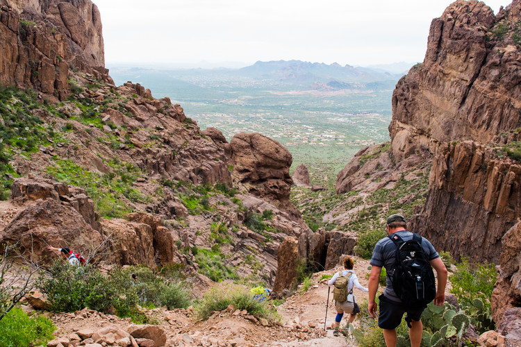 Hiking to the top of the superstition clearance mountains