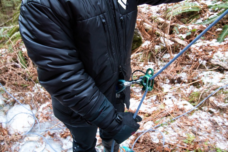 Black diamond clearance stance belay jacket